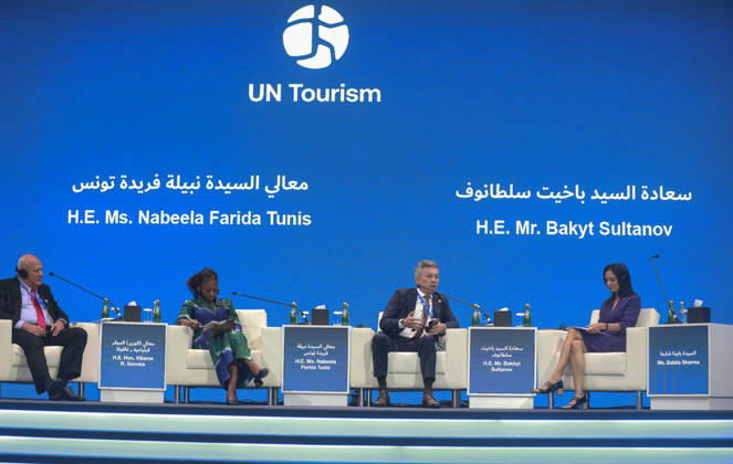 Doha Qatar Investment Forum Speakers participate in a discussion session in Doha, Qatar on October 26, 2026. The Forum brought together policymakers, business leaders and investors to discuss investment and economic cooperation. A session on ASEAN-GCC relations explored opportunities to strengthen investment ties between the two regions. Doha Baladiyat ad Dawhah Qatar Copyright: xSidhickxKannurx