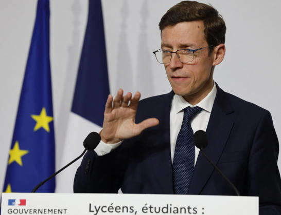 Edouard Geffray At Education Ministers Press Conference - Paris French Education Minister Edouard Geffray holds a press conference to present responses to high school and university students in Paris, France on October 26, 2026. Photo by Vernier JBV NEWS ABACAPRESS.COM Paris France  Copyright: xVernierxJean-Bernard JBVxNews ABACAx