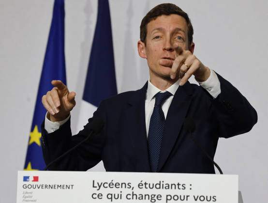 Edouard Geffray At Education Ministers Press Conference - Paris French Education Minister Edouard Geffray holds a press conference to present responses to high school and university students in Paris, France on October 26, 2026. Photo by Vernier JBV NEWS ABACAPRESS.COM Paris France  Copyright: xVernierxJean-Bernard JBVxNews ABACAx
