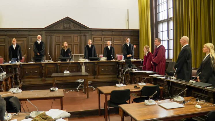GERMANY, HAMBURG - OCTOBER 27, 2026: A hearing of the 2022 sabotage of the Nord Stream 1 and Nord Stream 2 gas pipelines takes place at the Higher Regional Court Hamburg Germany  - ZUMAt113 20261027_zaa_t113_173 Copyright: xPoolx