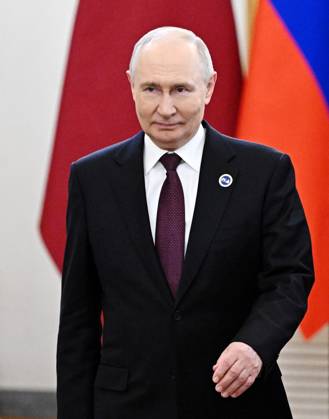 President Vladimir Putin meets with Emir of Qatar Tamim bin Hamad Al Thani 9274853 27.10.2026 Russian President Vladimir Putin during his meeting with Emir of the State of Qatar Sheikh Tamim bin Hamad Al Thani on the sidelines of the 8th summit of the Gas Exporting Countries Forum in Moscow. Sergey Bobylev Sputnik Crediting the source in the following order photographer s name 8th GECF summit host photo agency is mandatory when using the photo Moscow Russia  Copyright: xSergeyxBobylevx