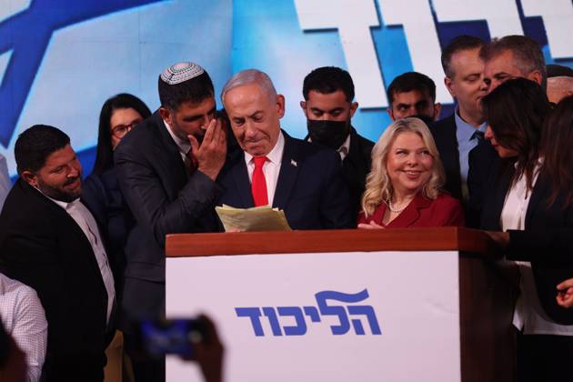 Netanyahu addresses Likud supporters WEST JERUSALEM, OCTOBER 28, 2026: Israeli Prime Minister and Likud party leader Benjamin Netanyahu addresses supporters at the party™s election headquarters in West Jerusalem following the release of exit polls and preliminary results from Israel™s parliamentary elections held on October 27. WEST JERUSALEM Israel Copyright: x xSaeedxQaqx xJNAxPressx