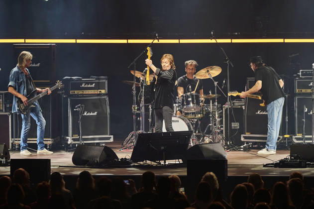 Chris Norman Band live at a concert on the Lifelines Tour at the Swiss Life Hall in Hanover, October 26, 2026 Foto:xU.xStammx xFuturexImagex norman_6031