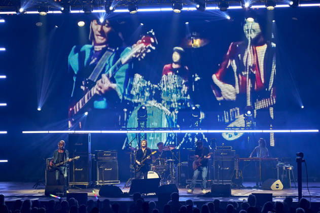Chris Norman Band live at a concert on the Lifelines Tour at the Swiss Life Hall in Hanover, October 26, 2026 Foto:xU.xStammx xFuturexImagex norman_6040