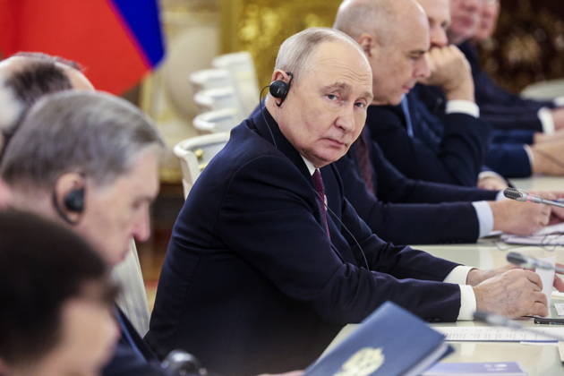 RUSSIA, MOSCOW - OCTOBER 27, 2026: Vladimir Putin (C), President of Russia, attends a bilateral meeting with his counterpart Masoud Pezeshkian of Iran on the sidelines of the 8th Summit of the Gas Exporting Countries Forum (GECF) at the State Kremlin Palace. Mikhail Sinitsyn TASS  100072782