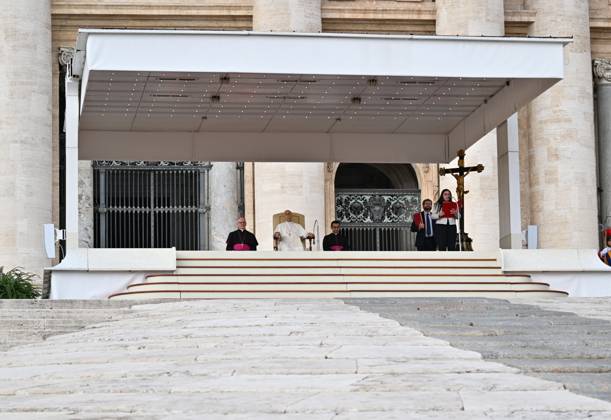 ITALY-WEEKLY-AUDIENCE-2026 10 28 Italy, Rome, Vatican City, October 28, 2026: Pope Leo XIV during his weekly general audience in St Peter s Square at the Vatican. Photo: Copyright Alessia Giuliani Catholipressphoto EDITORIAL USE ONLY - NO BOOKS Copyright: xx