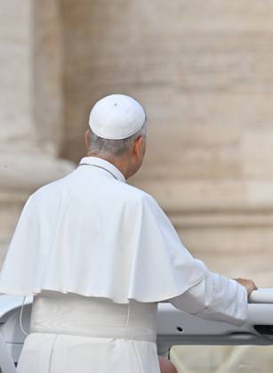 ITALY-WEEKLY-AUDIENCE-2026 10 28 Italy, Rome, Vatican City, October 28, 2026: Pope Leo XIV during his weekly general audience in St Peter s Square at the Vatican. Photo: Copyright Alessia Giuliani Catholipressphoto EDITORIAL USE ONLY - NO BOOKS Copyright: xx