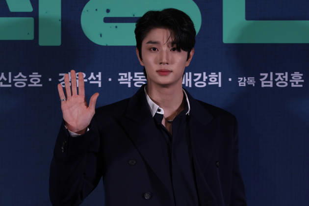 Seoul press screening for the movie Final Interview South Korean actor Kim Jae-won poses for photos during a press preview for the movie Final Interview in Seoul, South Korea, on October 28, 2026. Seoul South Korea  Copyright: xMatrixxImagesx xJungxUi-Chelx
