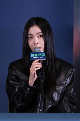 Seoul press screening for the movie Final Interview South Korean actor Bae Kang-hee speaks during a press preview for the movie Final Interview in Seoul, South Korea, on October 28, 2026. Seoul South Korea  Copyright: xMatrixxImagesx xJungxUi-Chelx