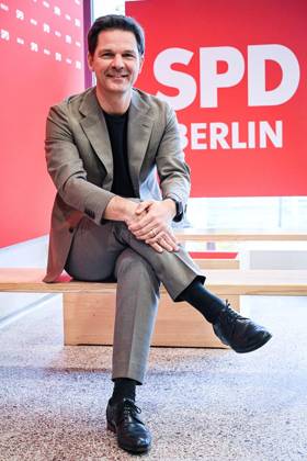 SPD Lead Candidate Steffen Krach ** FOR EDITORIAL PURPOSES ONLY ** EDITORIAL USE ONLY ** p SPD Lead Candidate Steffen Krach r, photographed on October 28, 2026, in Berlin Berlin Berlin Berlin Copyright MaurizioxGambarini Copyright: MaurizioxGambarini doc88858u5bbjd75cbd1zw4 ,EDITORIAL USE ONLY Copyright: MaurizioxGambarini
