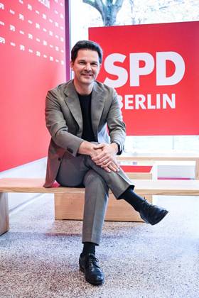 SPD Lead Candidate Steffen Krach ** FOR EDITORIAL PURPOSES ONLY ** EDITORIAL USE ONLY ** p SPD Lead Candidate Steffen Krach r, photographed on October 28, 2026, in Berlin Berlin Berlin Berlin Copyright MaurizioxGambarini Copyright: MaurizioxGambarini doc88858ua99h4bg730unn ,EDITORIAL USE ONLY Copyright: MaurizioxGambarini