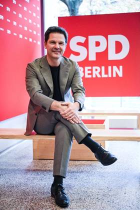 SPD Lead Candidate Steffen Krach ** FOR EDITORIAL PURPOSES ONLY ** EDITORIAL USE ONLY ** p SPD Lead Candidate Steffen Krach r, photographed on October 28, 2026, in Berlin Berlin Berlin Berlin Copyright MaurizioxGambarini Copyright: MaurizioxGambarini doc88858um5ge81k6021v2w ,EDITORIAL USE ONLY Copyright: MaurizioxGambarini