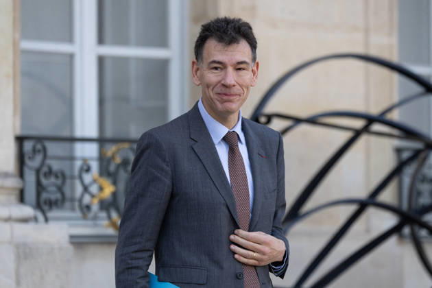Cabinet meeting at the Elysee Palace - Paris French Minister of Higher Education, Research and Space Philippe Baptiste leaves after attending the weekly cabinet meeting at the Elysee Palace in Paris on October 28, 2026. Photo by Raphael Lafargue ABACAPRESS.COM Paris France  Copyright: xLafarguexRaphael ABACAx