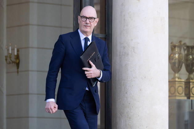 Cabinet meeting at the Elysee Palace - Paris French Minister of the Economy, Finance and Industrial, Energy and Digital Sovereignty Roland Lescure leaves after attending the weekly cabinet meeting at the Elysee Palace in Paris on October 28, 2026. Photo by Raphael Lafargue ABACAPRESS.COM Paris France  Copyright: xLafarguexRaphael ABACAx