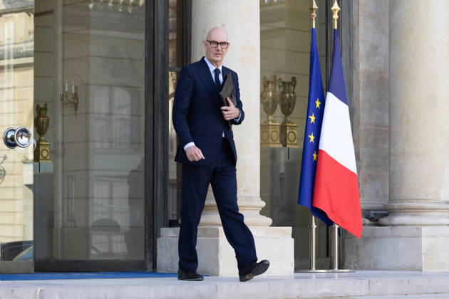 Cabinet meeting at the Elysee Palace - Paris French Minister of the Economy, Finance and Industrial, Energy and Digital Sovereignty Roland Lescure leaves after attending the weekly cabinet meeting at the Elysee Palace in Paris on October 28, 2026. Photo by Raphael Lafargue ABACAPRESS.COM Paris France  Copyright: xLafarguexRaphael ABACAx