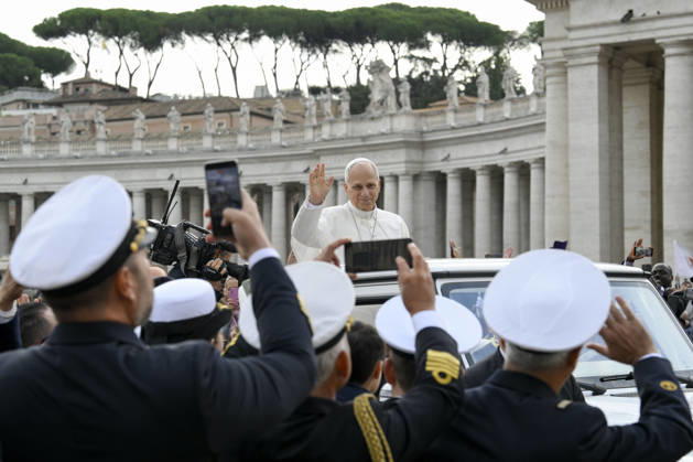 ITALY - REL - POPE LEO XIV PRESIDES OVER THE WEEKLY GENERAL AUDIENCE IN ST. PETER S SQUARE VATICAN CITY October 28, 2026 Italy, Rome, Vatican Italy, October 28, 2026: Pope Leo XIV during his weekly general audience in St Peter s Square at the Vatican. EDITORIAL USE ONLY - NO BOOKS Copyright: xVATICANxMEDIA CPPx