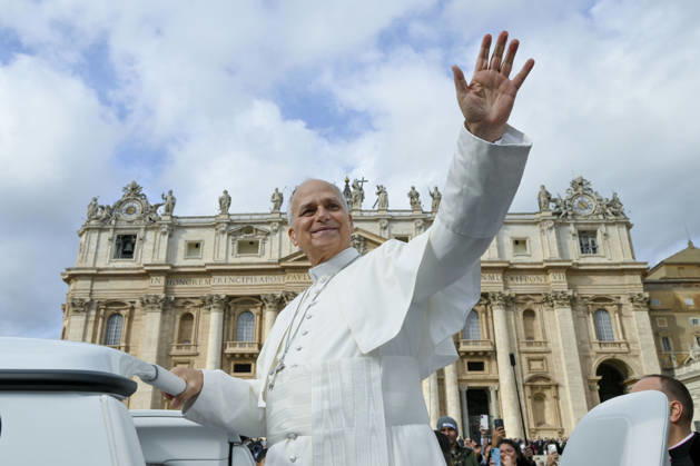 ITALY - REL - POPE LEO XIV PRESIDES OVER THE WEEKLY GENERAL AUDIENCE IN ST. PETER S SQUARE VATICAN CITY October 28, 2026 Italy, Rome, Vatican Italy, October 28, 2026: Pope Leo XIV during his weekly general audience in St Peter s Square at the Vatican. EDITORIAL USE ONLY - NO BOOKS Copyright: xVATICANxMEDIA CPPx