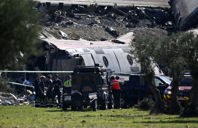 At least 64 dead, 80 injured in high-speed&nbsp;train&nbsp;crash in central&nbsp;Spain TOLEDO, SPAIN - OCTOBER 28: Emergency teams work at the scene of a collision involving two high-speed trains near Urda station in Toledo province, Spain, on October 28, 2026. The death toll has risen to 64, according to Spanish media reports. Preliminary information suggests that a Renfe AVE train struck the rear of a stationary Iryo train, causing two carriages to derail and fall down an embankment. Emergency crews continue rescue and response operations as authorities investigate the cause of the collision. Burak Akbulut Anadolu Toledo Spain. Editorial use only. Please get in touch for any other usage.  Copyright: x2026xAnadoluxBurakxAkbulutx