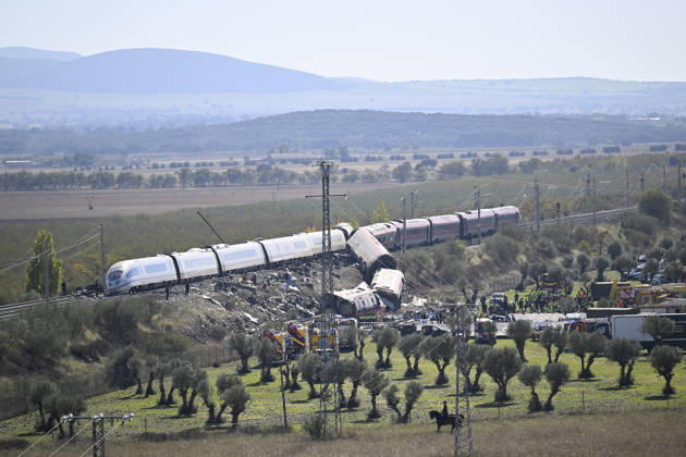 At least 64 dead, 80 injured in high-speed&nbsp;train&nbsp;crash in central&nbsp;Spain TOLEDO, SPAIN - OCTOBER 28: Emergency teams work at the scene of a collision involving two high-speed trains near Urda station in Toledo province, Spain, on October 28, 2026. The death toll has risen to 64, according to Spanish media reports. Preliminary information suggests that a Renfe AVE train struck the rear of a stationary Iryo train, causing two carriages to derail and fall down an embankment. Emergency crews continue rescue and response operations as authorities investigate the cause of the collision. Burak Akbulut Anadolu Toledo Spain. Editorial use only. Please get in touch for any other usage.  Copyright: x2026xAnadoluxBurakxAkbulutx