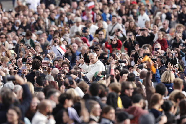 October 28, 2026. Vatican City - POPE LEO XIV during his weekly General audience in St. Peter s Square at the Vatican. EvandroInetti_via ZUMA Wire Vatican City State  - ZUMAi15_ 20261028_zaf_i15_033 Copyright: xEvandroxInettix