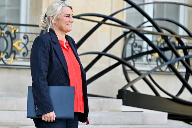 Stéphanie Rist, Minister of Health, Families, Independence, and People with Disabilities, leaving the weekly cabinet meeting at the Élysée Presidential Palace in Paris, France, on October 28, 2026 Christian Liewig Bestimage French ministers leaving the weekly cabinet meeting at the Élysée Presidential Palace in Paris, France, on October 28, 2026 Paris, France Copyright: xChristianxLiewigx xBestimagexChristianxLiewigx xBestimagex