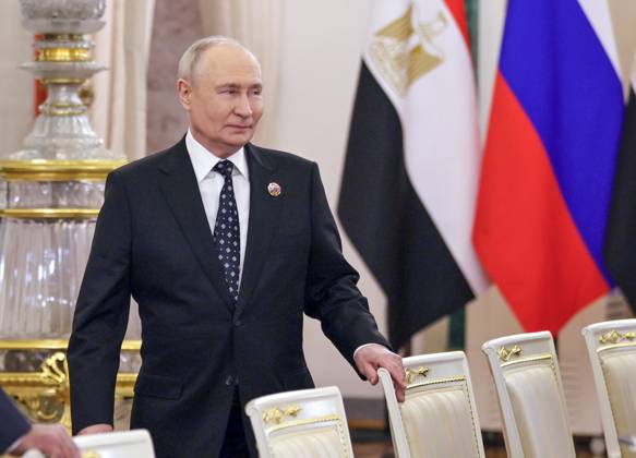Russia Egypt 9276092 28.10.2026 Russian President Vladimir Putin arrives to attend a meeting with Egyptian President Abdel Fattah Sisi on the sidelines of the third Russia-Africa Economic and Humanitarian Forum and Summit in Moscow, Russia. Evgeny Messman Sputnik Moscow Russia  Copyright: xEvgenyxMessmanx