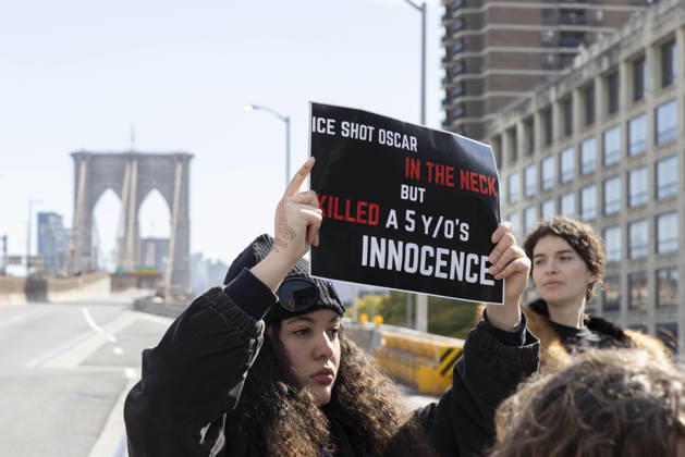 October 28, 2026, New York, New York, USA: Anti-ICE (U.S. Immigration and Customs Enforcement) demonstrators blockade the roadway on the Brooklyn Bridge with signs that read ICE SHOT OSCAR IN THE NECK BUT KILLED A 5 Y O S INNOCENCE protesting the continued detainment of O. Belgal, who was shot by federal agents in the Bronx with his 5-yr-old son in the car. The demonstration stopped Brooklyn bound traffic and results in arrests by NYPD. Protesters call for ICE out of New York. New York USA - ZUMAr174 20261028_znp_r174_017 Copyright: xGinaxMxRandazzox