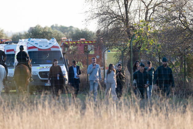 October 28, 2026, Urda, Toledo, Spain: October 28, 2026, Urda, Toledo, Spain: At least 68 people have died and dozens more were injured after two high-speed passenger trains collided near Urda station in the province of Toledo on Wednesday morning, regional authorities confirmed. The catastrophe occurred at approximately 08:53 AM when a state-owned Renfe AVE train struck the rear of a stationary train operated by private carrier Iryo. More than 500 passengers were on board both convoys, which were traveling along the Madrid-Andalusia high-speed corridor. Spanish Transport Minister ü scar Puente stated that the collision followed a safety system failure, after which an inexplicable order was issued from the control center allowing the A - ZUMAd308 20261028_zsp_d308_031 Copyright: xJuanxCarlosxLucasx
