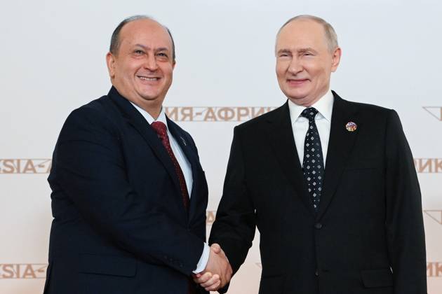 President Vladimir Putin officially greets heads of delegation at Russia-Africa Summit 9276228 28.10.2026 President Vladimir Putin during an official greeting ceremony for heads of delegation at the 3rd Russia-Africa Summit. Left: Prime Minister of Algeria Sifi Ghrieb. Alexandr Kryazhev Sputnik Crediting the source in the following order photographer s name Russia-Africa Summit and Economic and Humanitarian forum host ÑÄhoto agency is mandatory when using the photo Moscow Russia  Copyright: xAlexandrxKryazhevx