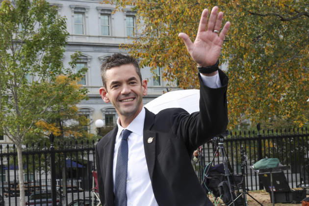 NASA Administrator Jared Isaacman responds to a question from the news media outside the West Wing of the White House in Washington, DC, on October 28, 2026. Administrator Isaacman and the crew of Artemis 13 met with President Trump in the Oval Office.  WAX20261028205 SHAWNxTHEW
