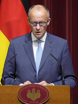 Japan-Germany leaders talks German Chancellor Friedrich Merz speaks during a joint press conference with Japanese Prime Minister Sanae Takaichi after their talks at the prime minister s office in Tokyo on Oct. 28, 2026. The two leaders agreed to strengthen critical mineral supply chains and to promote cooperation between their countries defense industries.  A14AA0005632057P