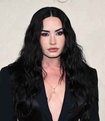 airbnb.org Gala Demi Lovato arriving to the airbnb.org Gala 2026 held at Milk Studios on October 28, 2026 in Hollywood, CA. Hollywood Milk Studios California USA Copyright: xLISAxOConnorx xAFF-USA.comx