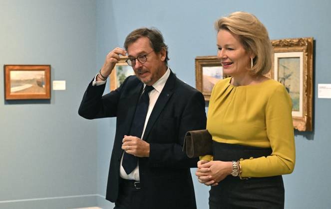 The Queen Visits La Boverie LIEGE, BELGIUM - OCTOBER 29 : Queen Mathilde visits the exhibition Impressionism: A Belgian Story at La Boverie in Liège. Through some 150 works, this exhibition highlights Belgian Impressionism, its ties to the great French masters, and the way Belgian artists revolutionized the depiction of reality through their use of light and color. Among other works, the Queen views pieces by Franz Courtens, Anna Boch, and Théo Van Rysselberghethree key figures of Belgian Impressionism. .on October 29, 2026 in Liege, Belgium, 29 10 2026 Liege Belgium  Copyright: xBertxVanxDenxBrouckex