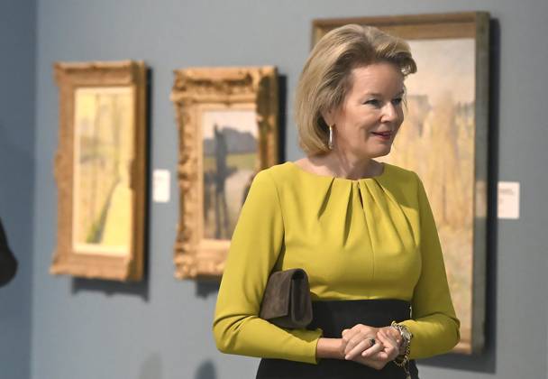The Queen Visits La Boverie LIEGE, BELGIUM - OCTOBER 29 : Queen Mathilde visits the exhibition Impressionism: A Belgian Story at La Boverie in Liège. Through some 150 works, this exhibition highlights Belgian Impressionism, its ties to the great French masters, and the way Belgian artists revolutionized the depiction of reality through their use of light and color. Among other works, the Queen views pieces by Franz Courtens, Anna Boch, and Théo Van Rysselberghethree key figures of Belgian Impressionism. .on October 29, 2026 in Liege, Belgium, 29 10 2026 Liege Belgium  Copyright: xBertxVanxDenxBrouckex