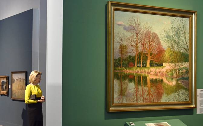 The Queen Visits La Boverie LIEGE, BELGIUM - OCTOBER 29 : Queen Mathilde visits the exhibition Impressionism: A Belgian Story at La Boverie in Liège. Through some 150 works, this exhibition highlights Belgian Impressionism, its ties to the great French masters, and the way Belgian artists revolutionized the depiction of reality through their use of light and color. Among other works, the Queen views pieces by Franz Courtens, Anna Boch, and Théo Van Rysselberghethree key figures of Belgian Impressionism. .on October 29, 2026 in Liege, Belgium, 29 10 2026 Liege Belgium  Copyright: xBertxVanxDenxBrouckex