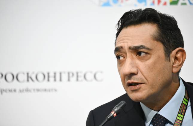Russia-Africa Forum. Forging Independence: Lessons from the Founders of African Nations 9276855 29.10.2026 Gamal Abdel Nasser, grandson of Gamal Abdel Nasser (Egypt), at the session Forging Independence: Lessons from the Founders of African Nations held as part of the 3rd Russia-Africa Forum in Moscow. Vladimir Astapkovich Sputnik Crediting the source in the following order photographer s name Russia-Africa Summit and Economic and Humanitarian forum host ÑÄhoto agency is mandatory when using the photo Moscow Russia  Copyright: xVladimirxAstapkovichx
