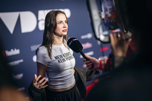 Theresia Crone is taking a stand against digital violence at the Videodays gala i Copyright: xDominikxButzmannx