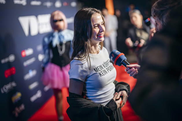 Theresia Crone is taking a stand against digital violence at the Videodays gala i Copyright: xDominikxButzmannx