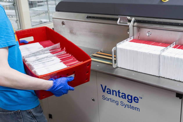October 29, 2026, Renton, Washington, USA: Envelopes filled with voted ballots are placed into a machine to open the envelopes in a secure room as 2026 mid-term election ballots are opened and counted at the King County Elections office in Renton, Washington, USA, on Thu., Oct. 29, 2026. Approximately 98% of votes cast in Washington state are mail-in ballots. Renton USA - ZUMAb344 20261029_znp_b344_041 Copyright: xM.xScottxBrauerx