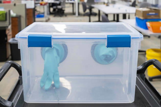 October 29, 2026, Renton, Washington, USA: A sealed glove box used to safely contain suspicious envelopes stands on a cart at the King County Elections office in Renton, Washington, USA, on Thu., Oct. 29, 2026. Approximately 98% of votes cast in Washington state are mail-in ballots. Renton USA - ZUMAb344 20261029_znp_b344_046 Copyright: xM.xScottxBrauerx
