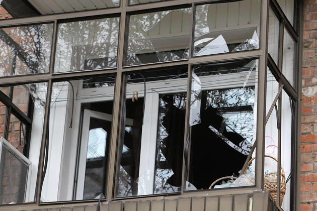 The window panes of a balcony in an apartment block on Oleksandra Polia Avenue are shattered by a Russian drone strike in Dnipro, Ukraine, on October 30, 2026. The Russian attack damaged at least five residential high-rise buildings and a school. More than 300 windows were shattered in the strike. (Photo by Mykola Miakshykov Ukrinform) Russian attack damages residential buildings and school in Dnipro  Copyright: xMykolaxMiakshykovx