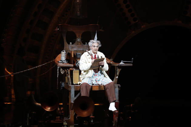 October 30, 2026, Madrid, Community Of Madrid, Spain: Artists and acrobats of Cirque du Soleil perform live on stage during the opening premiere of KURIOS - Cabinet of Curiosities (Gabinete de Curiosidades) under the iconic Big Top (Gran Carpa) at Escenario Puerta del Angel in Madrid, Spain, on Friday, October 30, 2026. Directed by Michel Laprise and celebrated as one of Cirque du Soleil s most acclaimed productions, the steampunk-inspired spectacle arrives in the Spanish capital following its successful engagement in Barcelona to conclude its Spanish tour. Set in a late 19th-century mechanical universe, the show follows an ambitious inventor known as The Seeker who unlocks a cabinet of curiosities, unleashing world-class contortionists  - ZUMAo127 20261030_zep_o127_071 Copyright: xHugoxOrtunox