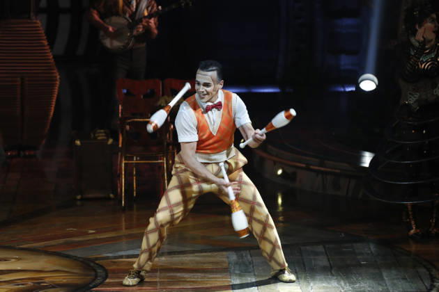October 30, 2026, Madrid, Community Of Madrid, Spain: Artists and acrobats of Cirque du Soleil perform live on stage during the opening premiere of KURIOS - Cabinet of Curiosities (Gabinete de Curiosidades) under the iconic Big Top (Gran Carpa) at Escenario Puerta del Angel in Madrid, Spain, on Friday, October 30, 2026. Directed by Michel Laprise and celebrated as one of Cirque du Soleil s most acclaimed productions, the steampunk-inspired spectacle arrives in the Spanish capital following its successful engagement in Barcelona to conclude its Spanish tour. Set in a late 19th-century mechanical universe, the show follows an ambitious inventor known as The Seeker who unlocks a cabinet of curiosities, unleashing world-class contortionists - ZUMAo127 20261030_zep_o127_052 Copyright: xHugoxOrtunox