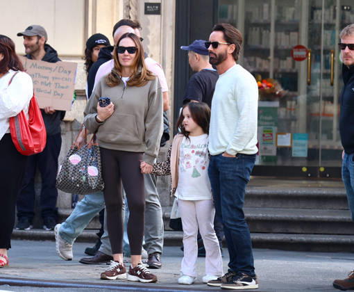 Exclusive - Tamara Ecclestone out in New York Exclusive. English socialist Tamara Ecclestone with her daughter and husband Jay Rutland are strolling and shopping in Soho, they are having lunch at Jack s Wife Freda in New York, NY on October 30, 2026. Photo by Dylan Travis ABACAPRESS.COM New York NY  Copyright: xDylanxTravis ABACAx