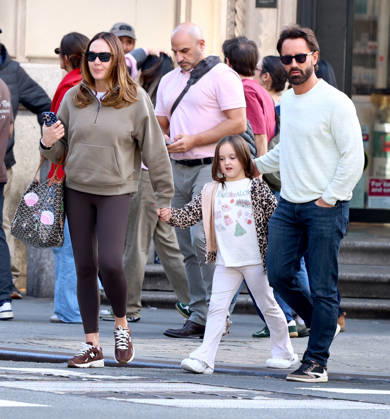 Exclusive - Tamara Ecclestone out in New York Exclusive. English socialist Tamara Ecclestone with her daughter and husband Jay Rutland are strolling and shopping in Soho, they are having lunch at Jack s Wife Freda in New York, NY on October 30, 2026. Photo by Dylan Travis ABACAPRESS.COM New York NY  Copyright: xDylanxTravis ABACAx