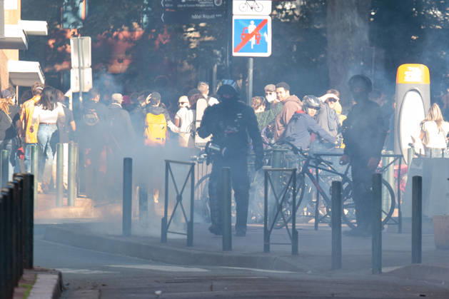 Yellow Vests Protests Act III - Toulouse Tear Gas and Gendarmerie during french protest on Acte III on October 31, 2026, in Toulouse. Photo by Nathan Barange ABACAPRESS.COM Toulouse HAUTE-GARONNE France  Copyright: xBarangexNathan ABACAx