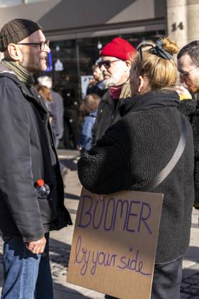 A demonstration organized by the group GenZ in downtown Essen, modeled after youth protests in France and elsewhere, protested against dilapidated schools, conscription, rising prices, social cuts, surveillance, right-wing pressure, and the government; over 3,000 partic