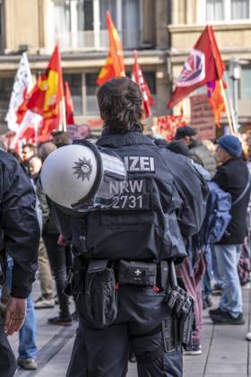 A demonstration organized by the group GenZ in downtown Essen, modeled after youth protests in France and elsewhere, protested against dilapidated schools, conscription, rising prices, social cuts, surveillance, right-wing pressure, and the government; over 3,000 partic