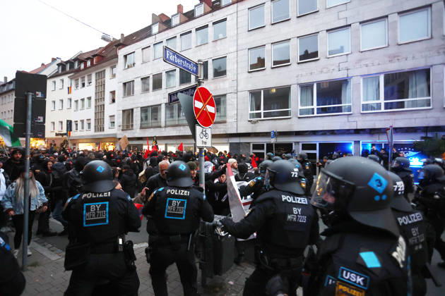 Generation Z nationwide demonstration Members of the Generation Z movement clash with the police during a nationwide demonstration at the White Tower (Weisser Turm) in Nuremberg, Germany. Thousands of young protesters took to the streets across 23 German cities to demand more political influence, better education, decisive climate action, and affordable living, while protesting against budget cuts and military conscription. October 31th, 2026 Photo by Davide Elias Copyright: xDavidexEliasx