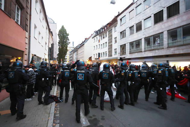 Generation Z nationwide demonstration Members of the Generation Z movement clash with the police during a nationwide demonstration at the White Tower (Weisser Turm) in Nuremberg, Germany. Thousands of young protesters took to the streets across 23 German cities to demand more political influence, better education, decisive climate action, and affordable living, while protesting against budget cuts and military conscription. October 31th, 2026 Photo by Davide Elias Copyright: xDavidexEliasx